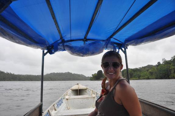 Viagem de voadeira entre Oiapoque, no Brasil e Saint Georges, na Guiana Francesa